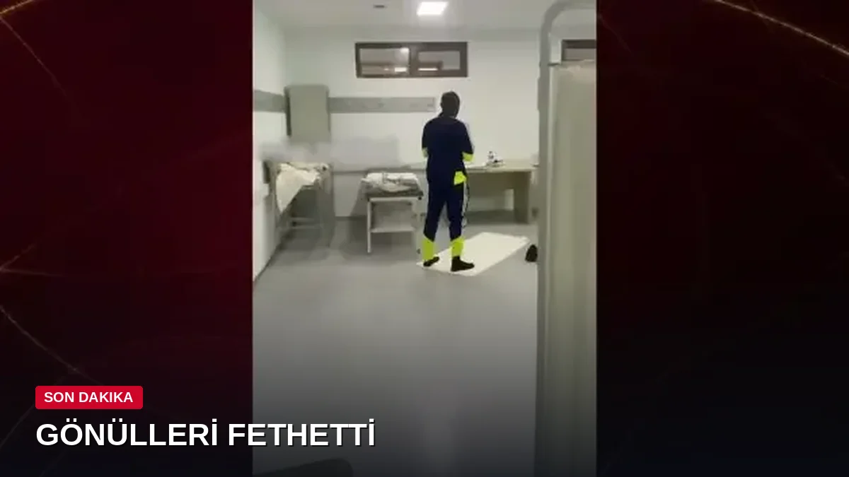 N'Golo Kante stadyumda namaz kıldı! Fenerbahçeli yıldız gönülleri bir kez daha fethetti